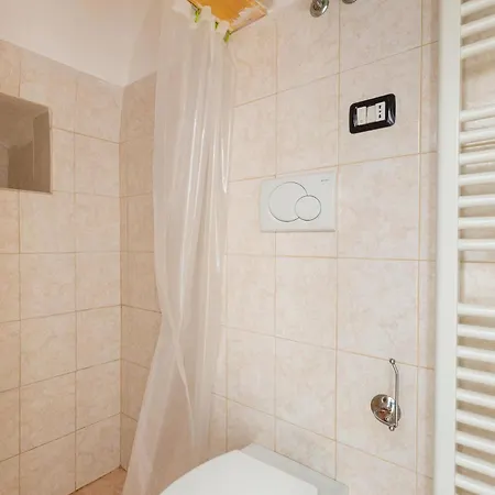 Alcova Barone By Barbarhouse *